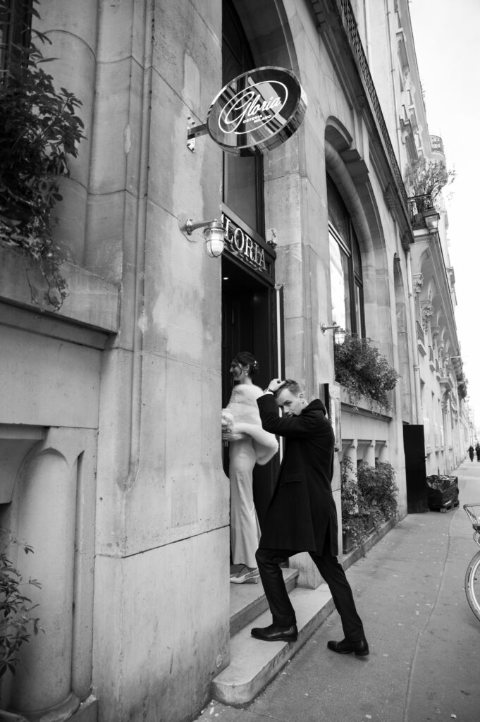 Réception élégante chez Gloria Osteria Paris après un mariage parisien chic